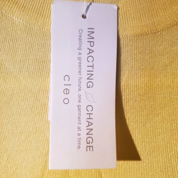 NWT CLEO Women's Capri Top - Picture 3 of 4